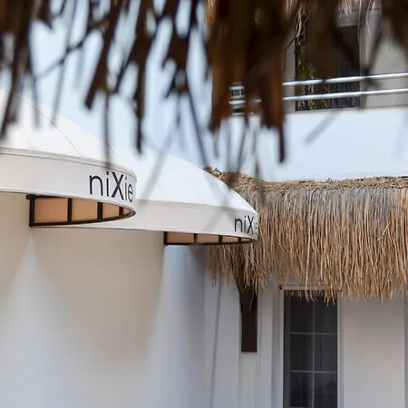 Nixie فندق *