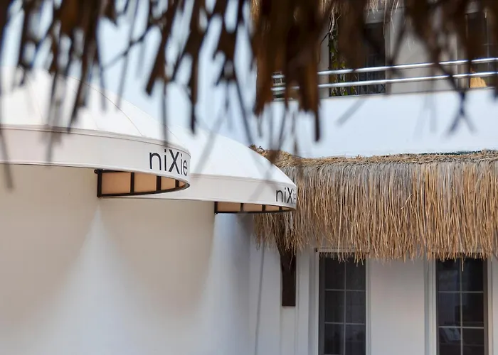 Nixie 酒店 *